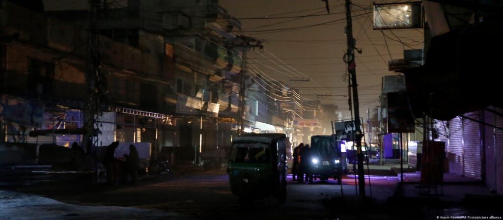 قطع سراسری برق در پاکستان